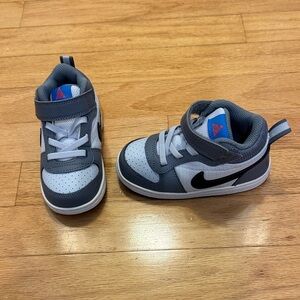 Nike Kids Black and Gray Sneakers - NWOT